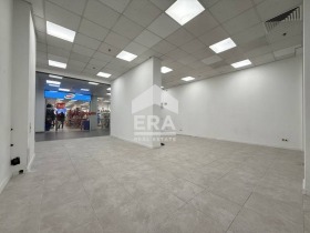 МАГАЗИН, 67 m2