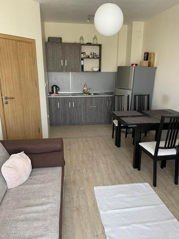 Zu vermieten  1 Schlafzimmer Warna , m-t Ewksinograd , 60 qm | 95674350 - Bild [2]