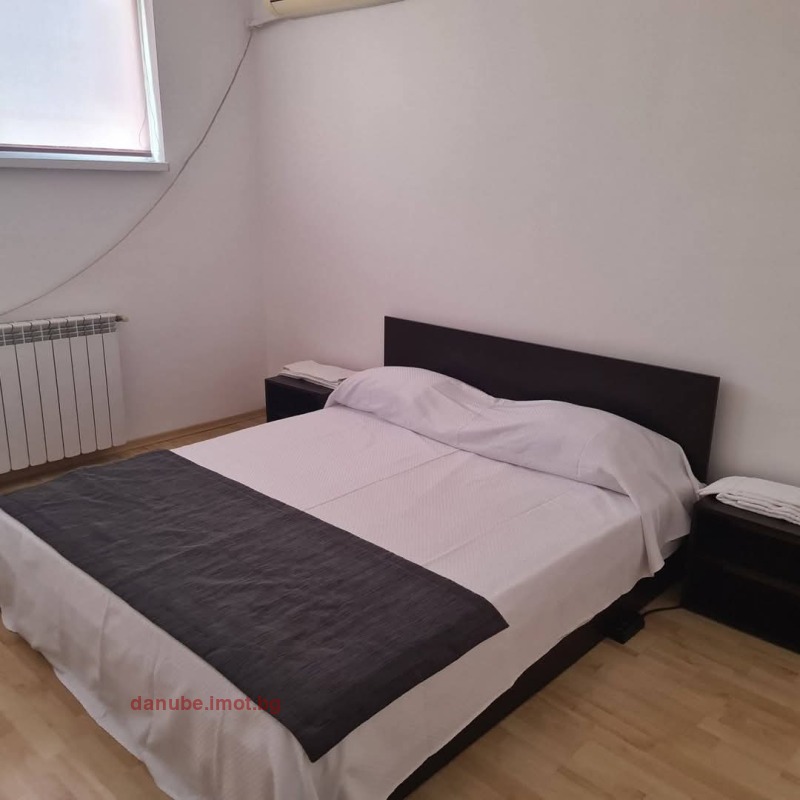 Do wynajęcia  1 sypialnia Ruse , Centar , 80 mkw | 34999178 - obraz [3]