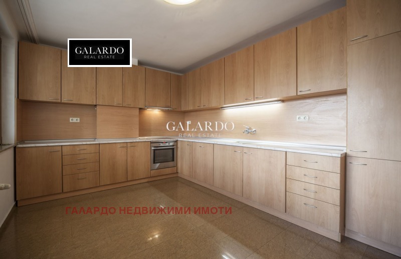 Дава под наем 4-СТАЕН, гр. София, Изток, снимка 5 - Апартаменти - 52851151