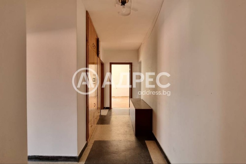 Издаје се  3+ спаваћа соба Софија , Изток , 108 м2 | 55236054 - слика [5]