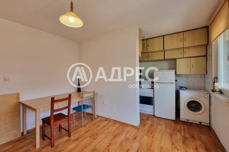 Издаје се  3+ спаваћа соба Софија , Изток , 108 м2 | 55236054 - слика [8]