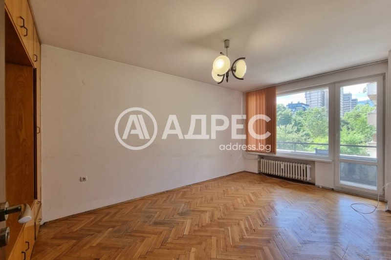 Издаје се  3+ спаваћа соба Софија , Изток , 108 м2 | 55236054 - слика [11]