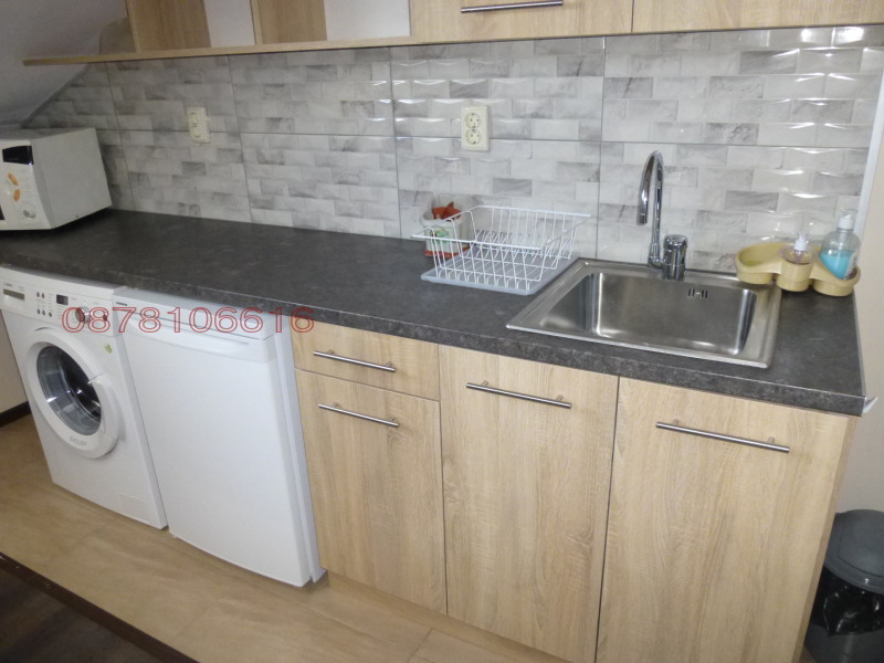 Дава под наем АТЕЛИЕ, ТАВАН, гр. Русе, Център, снимка 6 - Апартаменти - 53224310