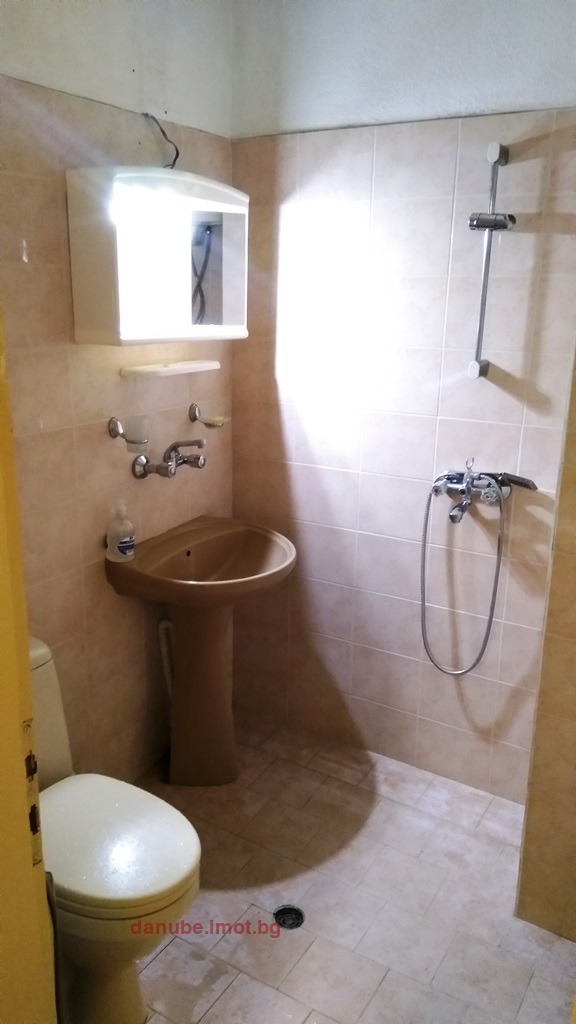 Дава под наем 1-СТАЕН, гр. Русе, Център, снимка 6 - Апартаменти - 54238192