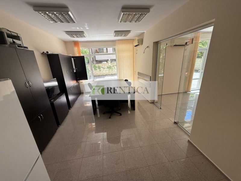 K pronájmu  Kancelář Varna , Ljatno kino Trakija , 90 m2 | 49247012