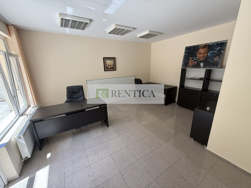 K pronájmu  Kancelář Varna , Ljatno kino Trakija , 90 m2 | 49247012 - obraz [9]