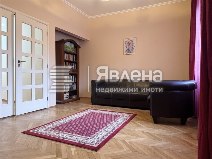 Дава под наем 2-СТАЕН, гр. София, Център, снимка 2 - Апартаменти - 54047667