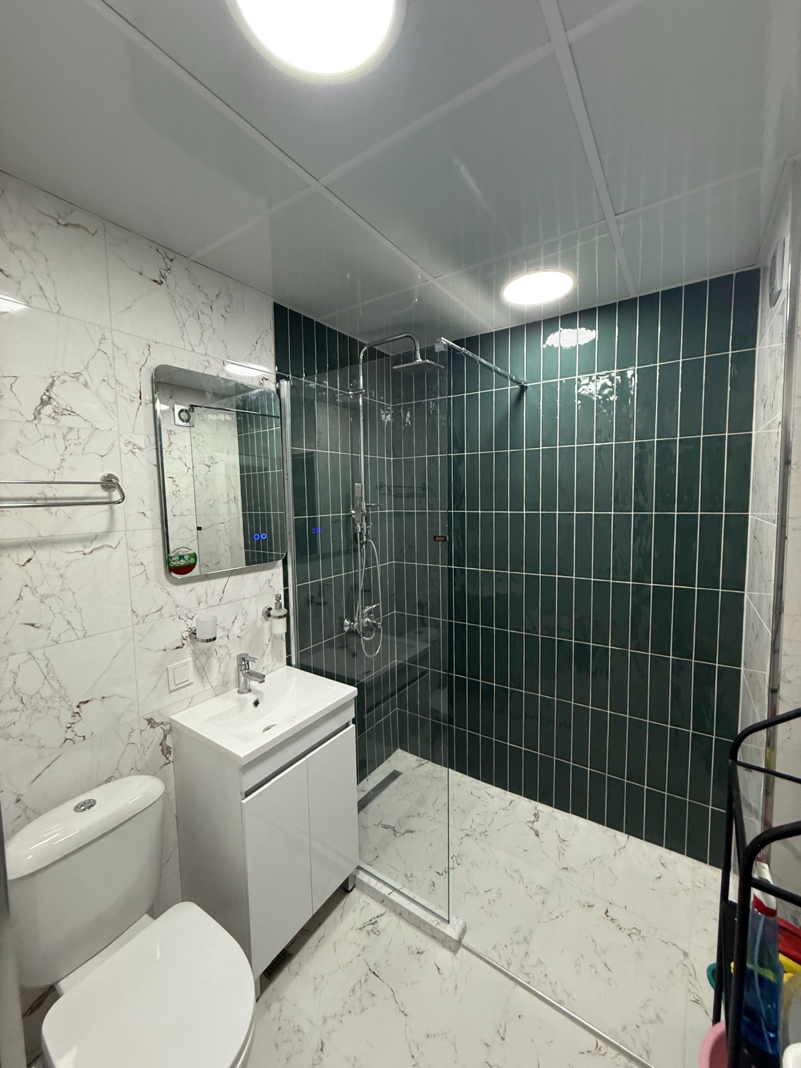 Дава под наем 3-СТАЕН, гр. София, Зона Б-5, снимка 2 - Апартаменти - 54272111