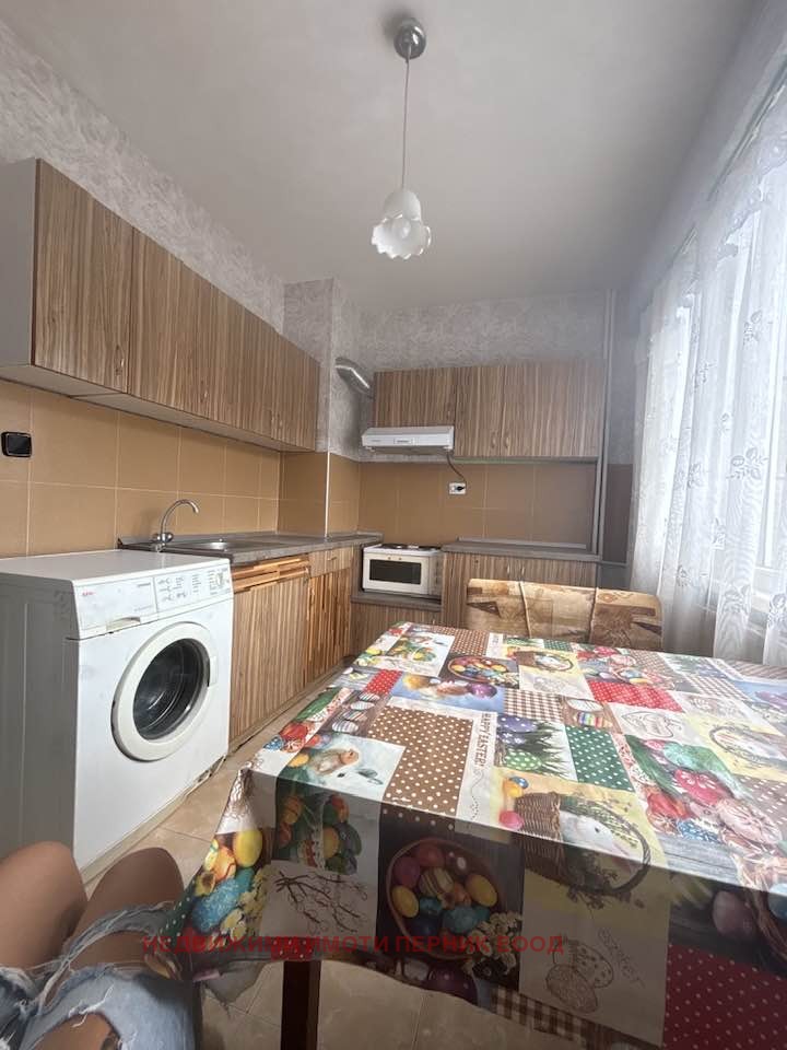 De inchiriat  1 dormitor Pernic , Țentâr , 50 mp | 79080498 - imagine [2]