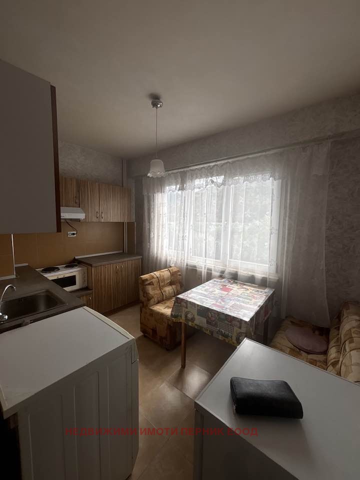 De inchiriat  1 dormitor Pernic , Țentâr , 50 mp | 79080498