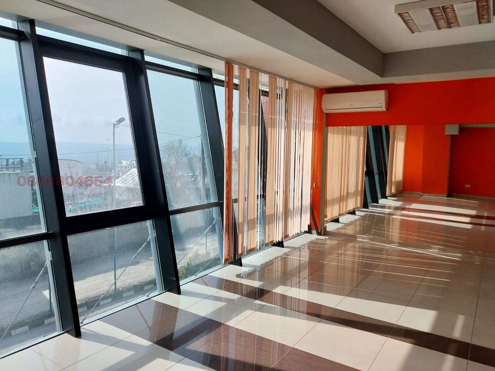 Дава под наем ОФИС, гр. Варна, м-т Пчелина, снимка 7 - Офиси - 53733722