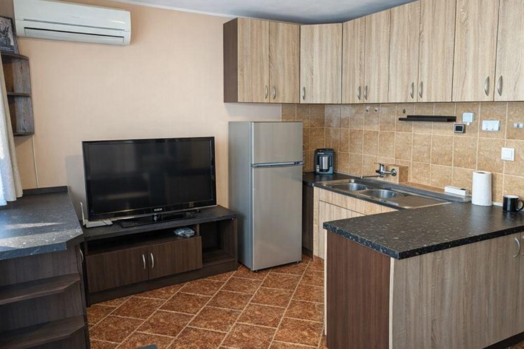 Дава под наем 1-СТАЕН, гр. Варна, Левски 1