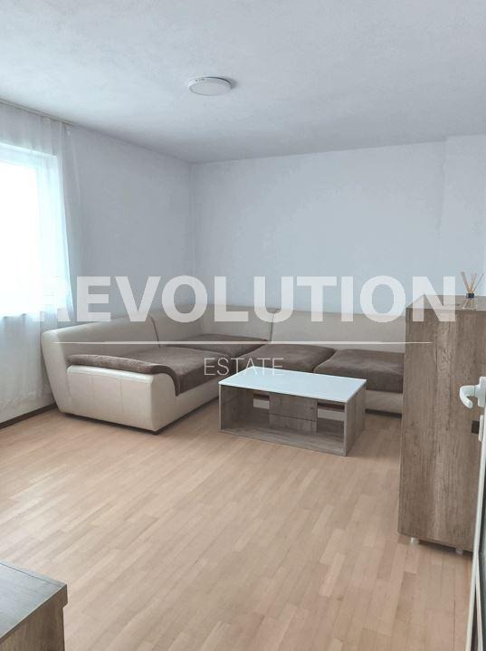 Para alugar  1 quarto Varna , Tchataldja , 65 m² | 65827756