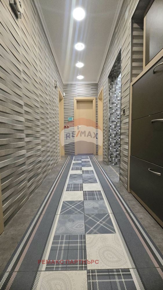 Дава под наем  3-стаен град Варна , ВИНС-Червен площад , 122 кв.м | 41085540 - изображение [13]