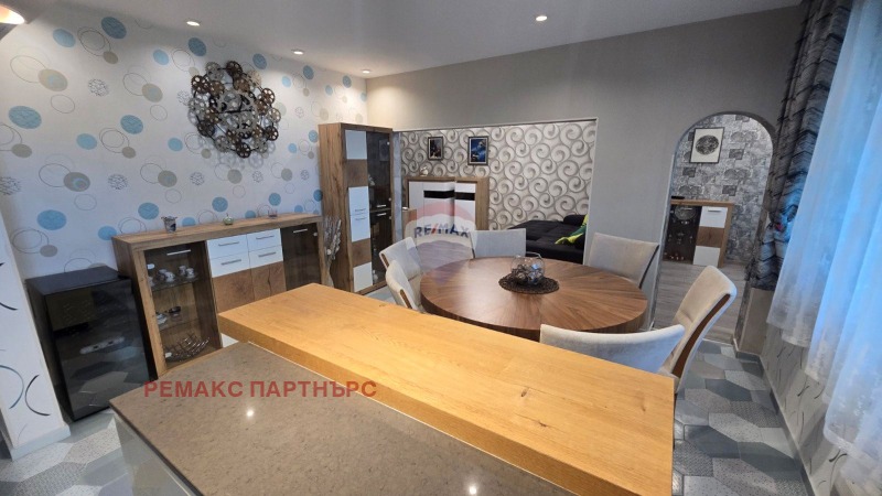 Дава под наем  3-стаен град Варна , ВИНС-Червен площад , 122 кв.м | 41085540 - изображение [4]