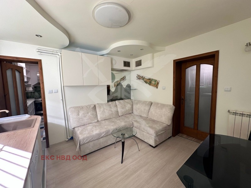 Под наем 3-СТАЕН, град Пловдив, Център • 700 € / 1369.08 лв. • 28116571 1