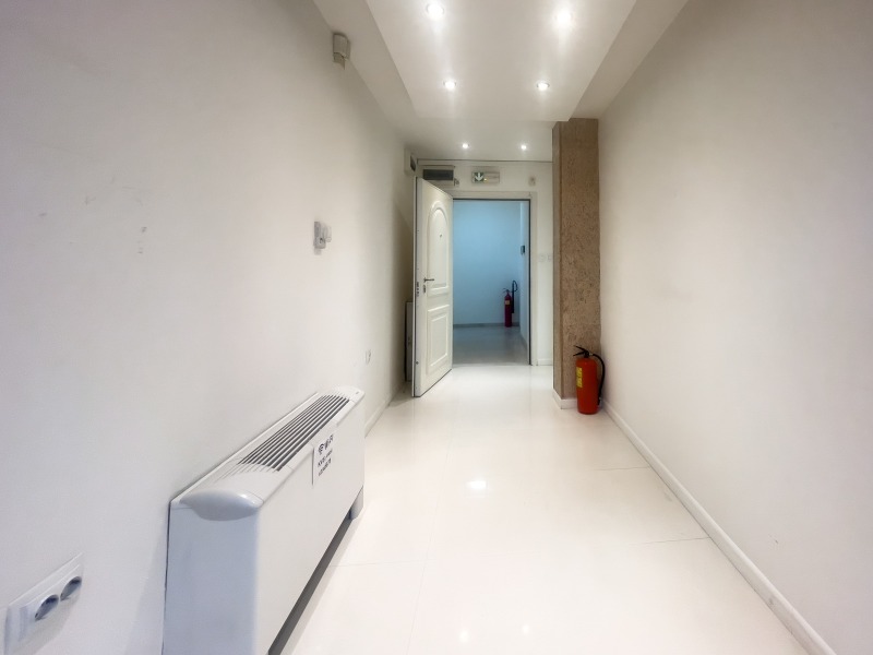 Para alugar  Escritório Sofia , Lozenec , 170 m² | 59894368 - imagem [15]