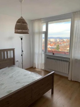 1 chambre Souhata reka, Sofia 1