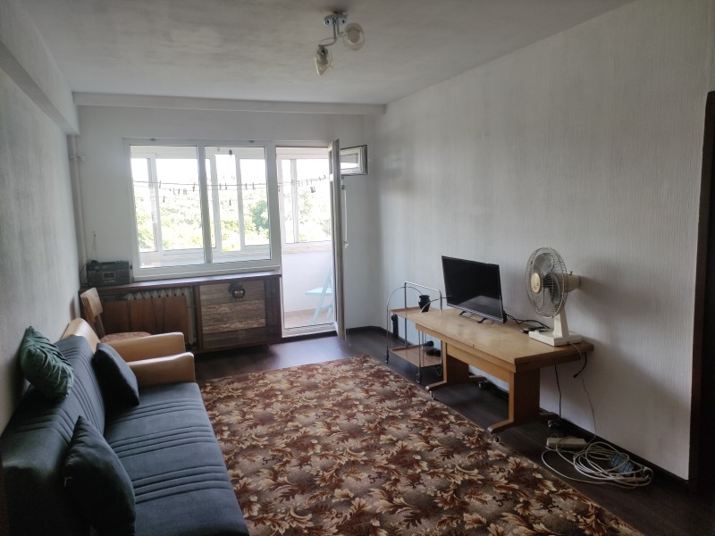 Дава под нем  3-стаен, град София, Стрелбище •  550 € • ID 78346613 — holmes.bg - [1] 