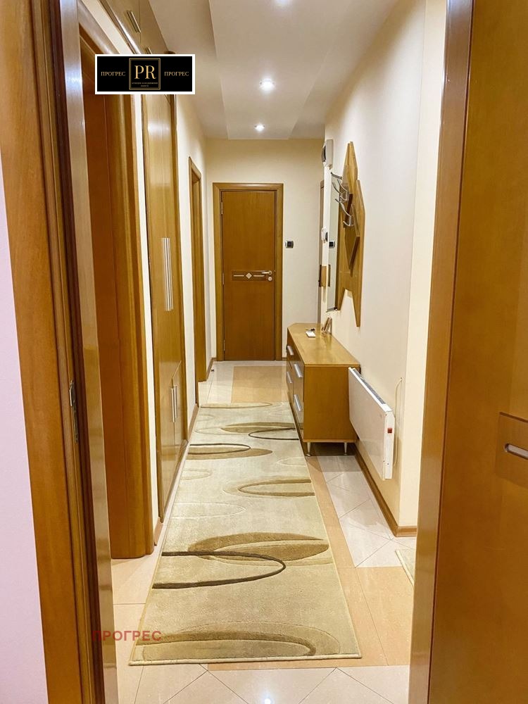 Дава под наем 4-СТАЕН, гр. Пловдив, Христо Смирненски, снимка 17 - Апартаменти - 52480767