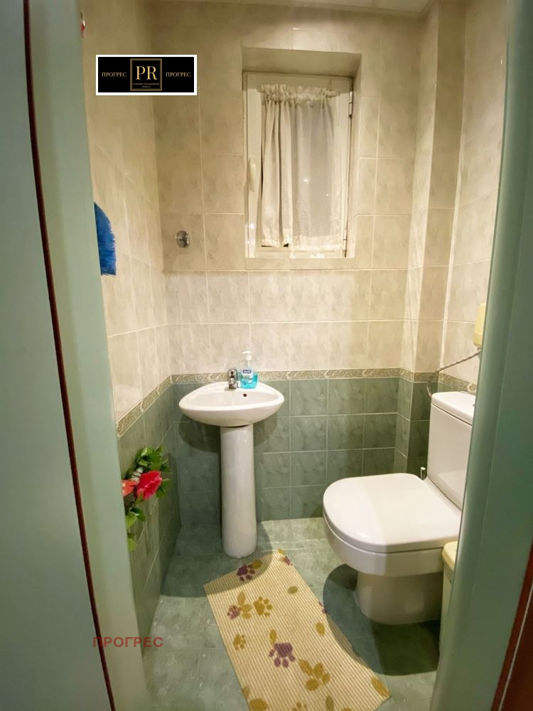 Дава под наем 4-СТАЕН, гр. Пловдив, Христо Смирненски, снимка 11 - Апартаменти - 52480767