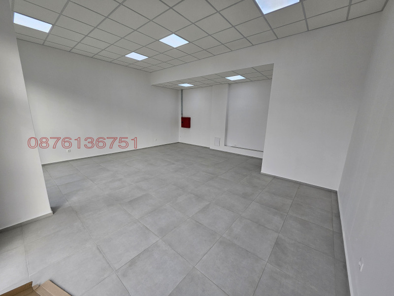 Te huur  Winkel Sofia , Nadezjda 1 , 60 m² | 19759657 - afbeelding [4]