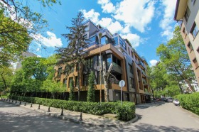 3+ chambres Iztok, Sofia