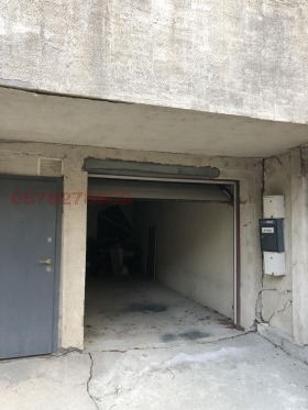 Garage Hipodruma, Sofia 4