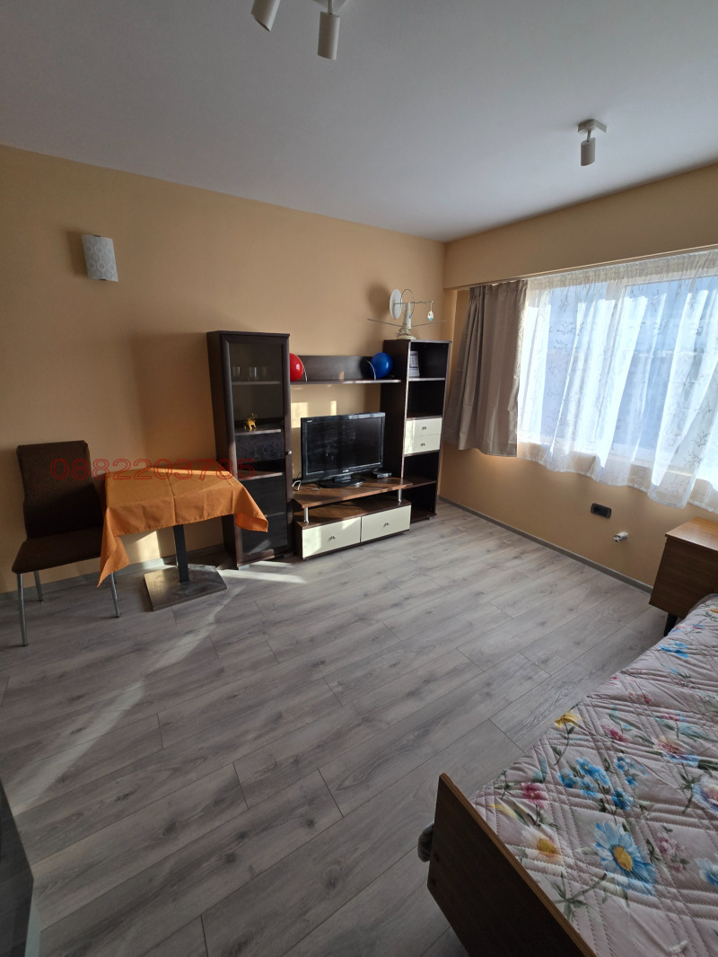 Дава под наем  1-стаен град Перник , Мошино , 24 кв.м | 95281721