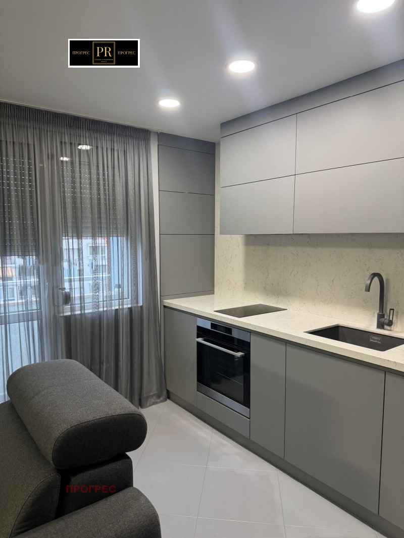 Дава под наем 3-СТАЕН, гр. Пловдив, Кършияка, снимка 17 - Апартаменти - 52718061