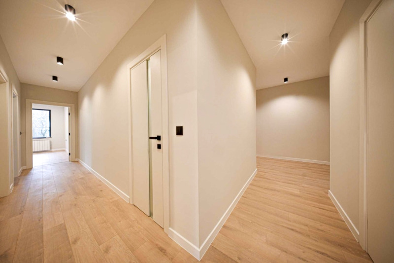 A louer  3+ chambres Sofia , Iztok , 169 m² | 21810664 - image [9]