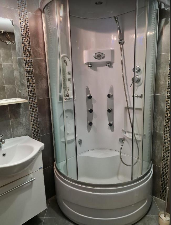 Do wynajęcia  1 sypialnia Plowdiw , Centar , 55 mkw | 84355669 - obraz [4]