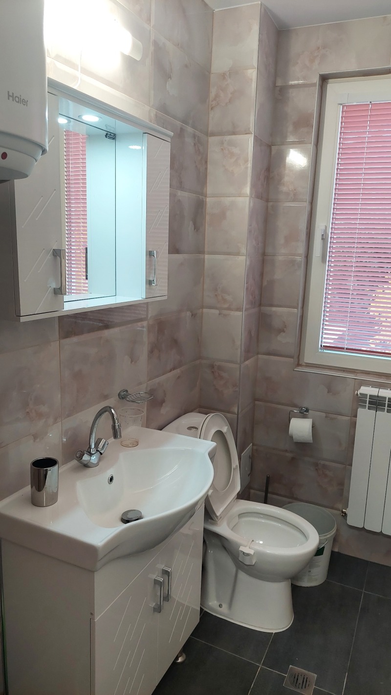 Дава под наем 2-СТАЕН, гр. Плевен, Идеален център, снимка 13 - Апартаменти - 53026531