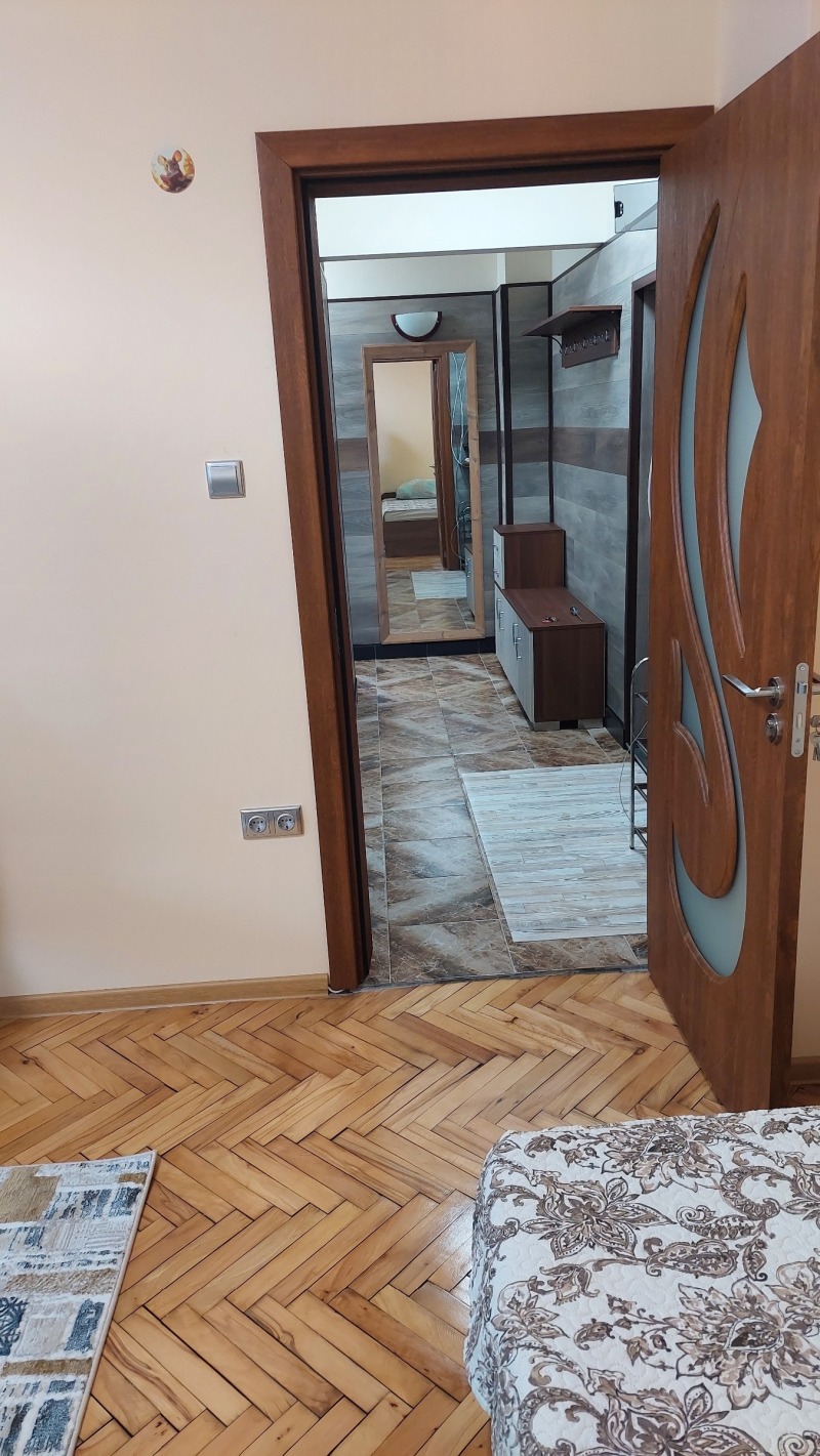 Дава под наем 2-СТАЕН, гр. Плевен, Идеален център, снимка 5 - Апартаменти - 53026531