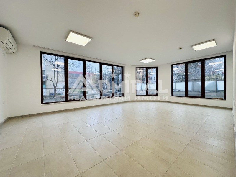 En renta  2 dormitorios Burgas , Meden rudnik - zona A , 115 metros cuadrados | 97061530