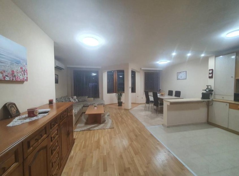 Дава под наем  3-стаен град Пловдив , Мараша , 107 кв.м | 45564616 - изображение [3]