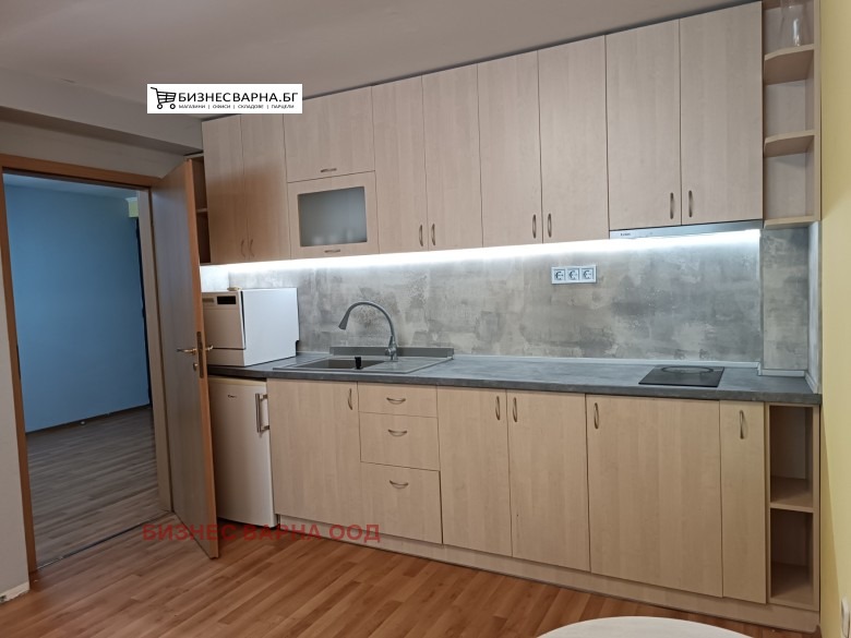 Дава под наем ОФИС, гр. Варна, Левски 1, снимка 8 - Офиси - 56018957