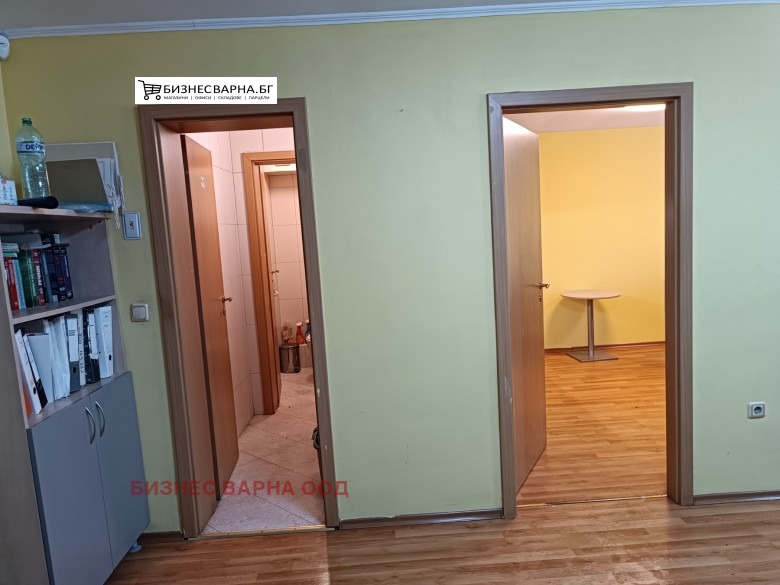 Дава под наем ОФИС, гр. Варна, Левски 1, снимка 3 - Офиси - 56018957