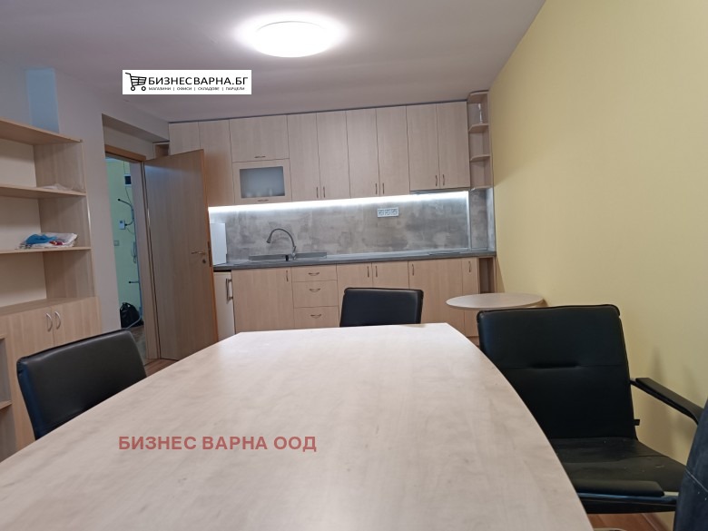 Дава под наем ОФИС, гр. Варна, Левски 1, снимка 14 - Офиси - 56018957