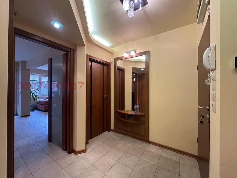 Дава под наем 2-СТАЕН, гр. София, Лозенец, снимка 16 - Апартаменти - 53533851