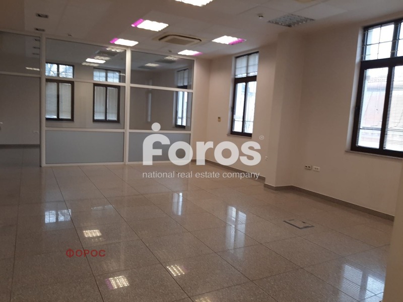 Дава под наем ОФИС, гр. Бургас, Център