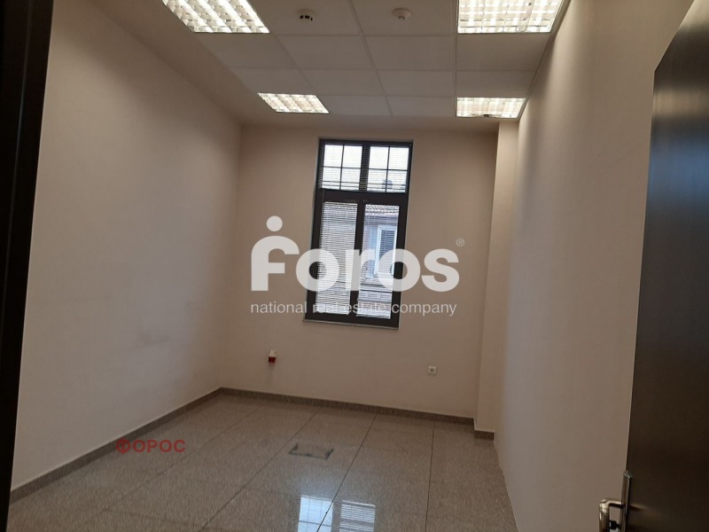 Дава под наем ОФИС, гр. Бургас, Център, снимка 4 - Офиси - 53381451