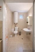 Под наем 1-СТАЕН, град Варна, Колхозен пазар • 350 € / 684.54 лв. • 79223903 6