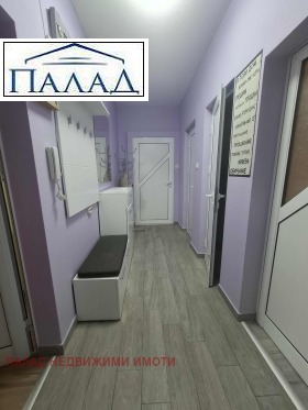 1 спаваћа соба Вазраждане 1, Варна