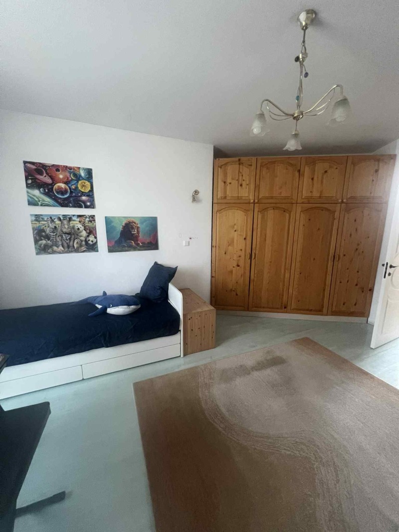 Kiadó  Ház Sofia , Bankja , 400 négyzetméter | 80114091 - kép [10]