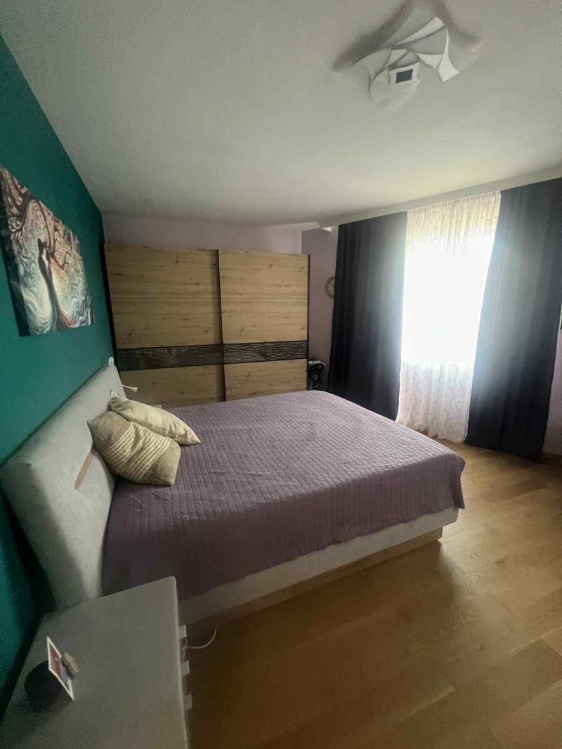Kiadó  Ház Sofia , Bankja , 400 négyzetméter | 80114091 - kép [13]
