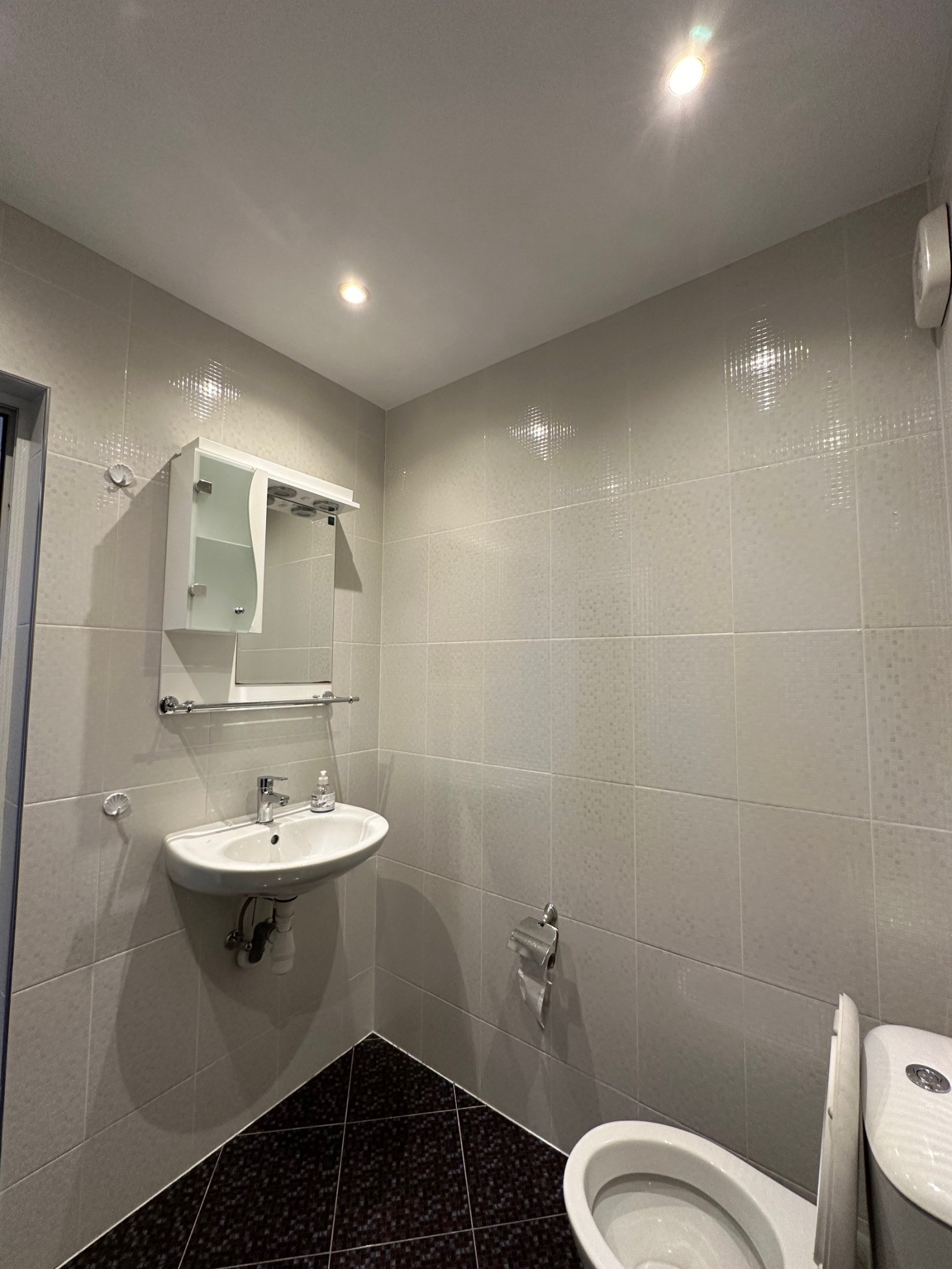 Дава под наем 2-СТАЕН, гр. София, Дианабад, снимка 9 - Апартаменти - 53975077