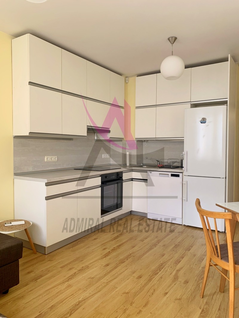 A louer  2 chambres Varna , Tsentar , 68 m² | 95253024