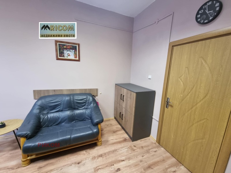 Vuokrattavana  Toimisto Pleven , Idealen tsentar , 20 neliömetriä | 62996030 - kuva [4]